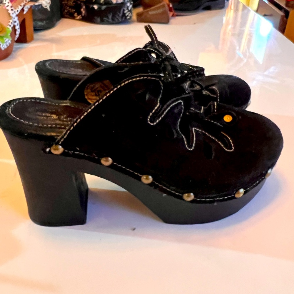Black lace up clog mules cute boho size about 8.5